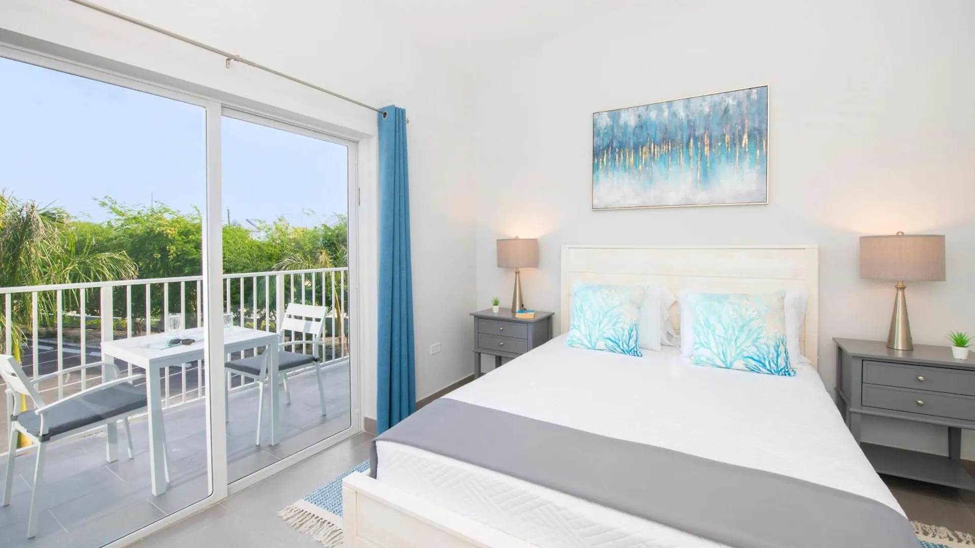 Summertime Suites #50 West Bay